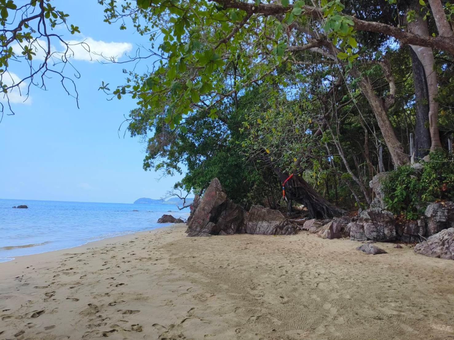 Kohjum Seafront Resort Koh Jum Exteriör bild